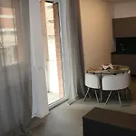 Al Grattacielotrenta Apartment *